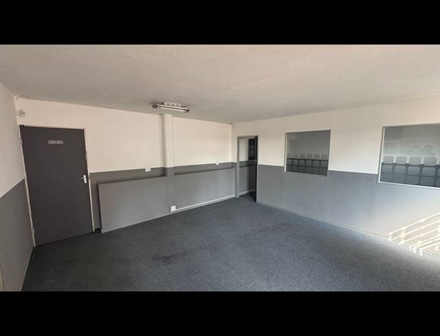 295M² WAREHOUSE TO LET IN EASTGATE